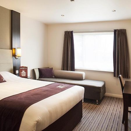 Premier Inn Falkirk - Larbert Eksteriør billede