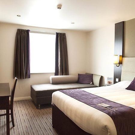 Premier Inn Falkirk - Larbert Eksteriør billede