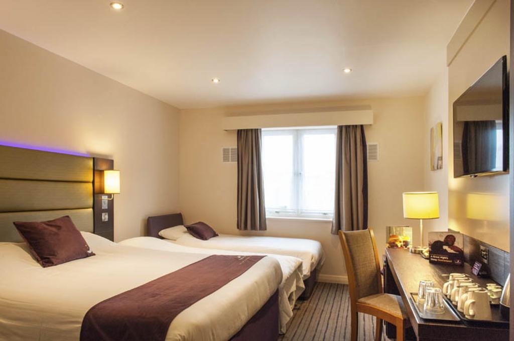 Premier Inn Falkirk - Larbert Eksteriør billede