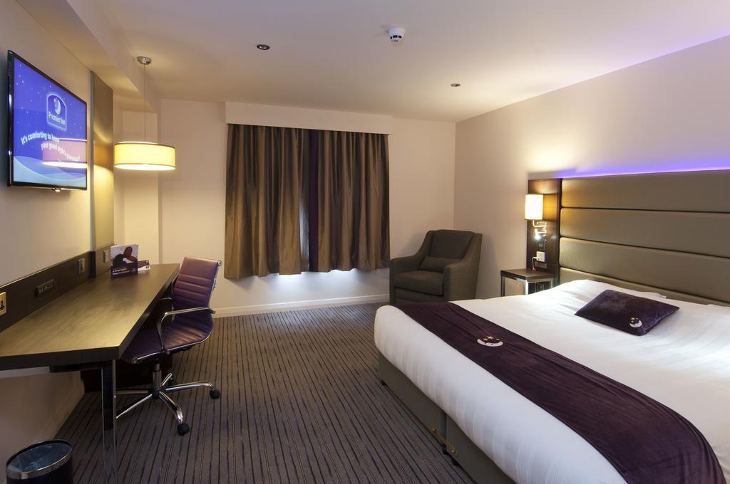 Premier Inn Falkirk - Larbert Eksteriør billede