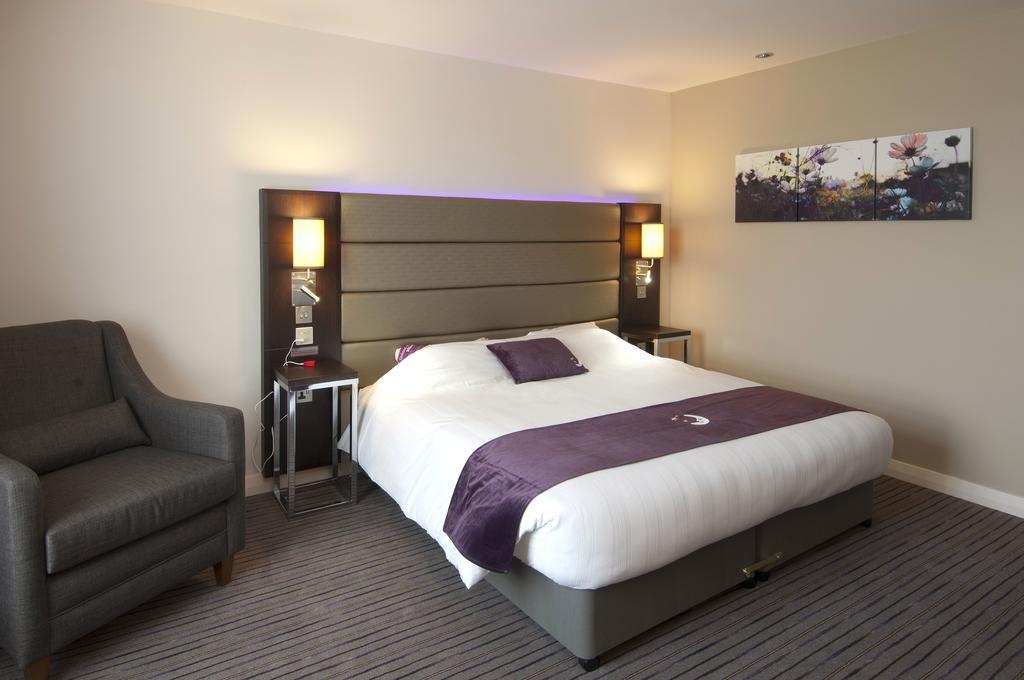 Premier Inn Falkirk - Larbert Eksteriør billede